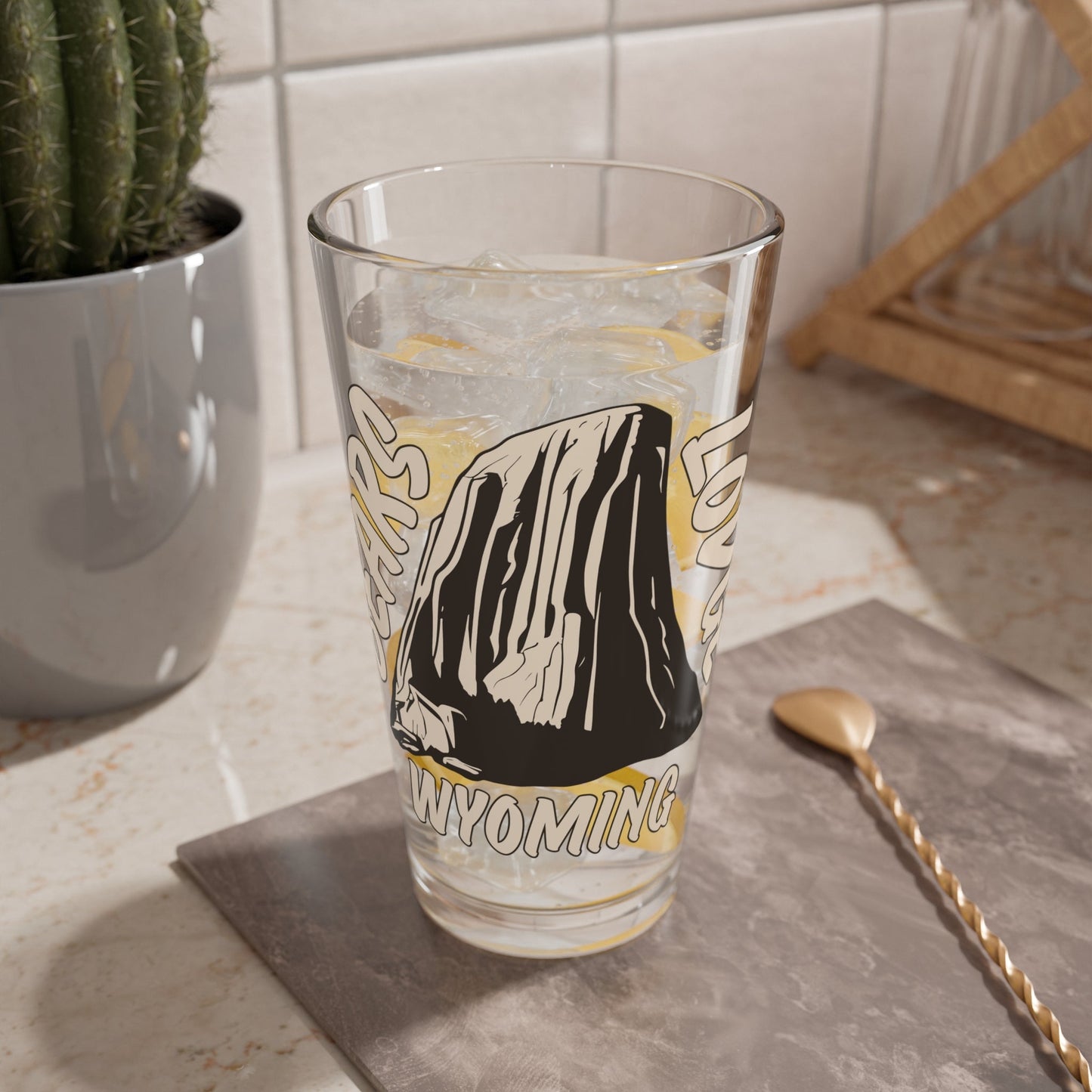 Devils Tower / Bears Lodge Pint Glass, 16oz